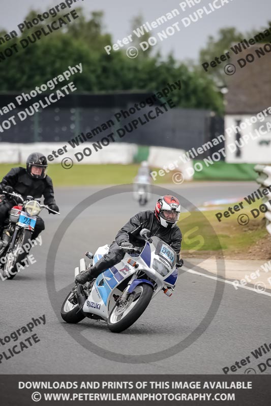 Vintage motorcycle club;eventdigitalimages;mallory park;mallory park trackday photographs;no limits trackdays;peter wileman photography;trackday digital images;trackday photos;vmcc festival 1000 bikes photographs